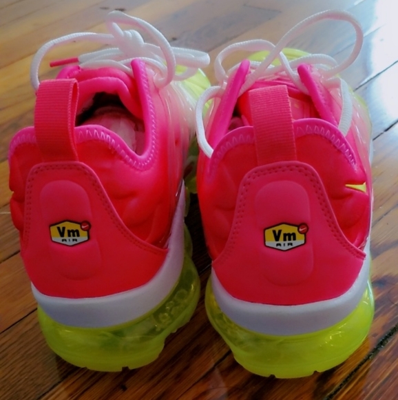 RARE NIKE Vapormax Plus Pink Volt Gradient Running Shoes Womens 10 - Picture 6 of 12